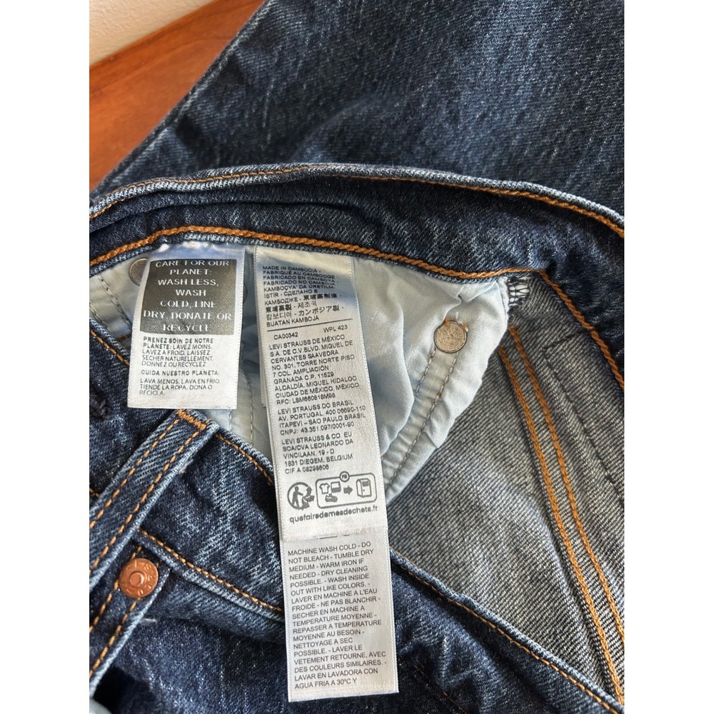 Levi's Premium Wedgie Straight Jeans Dark Indigo 30 High Rise Button Fly Denim - Picture 7 of 9